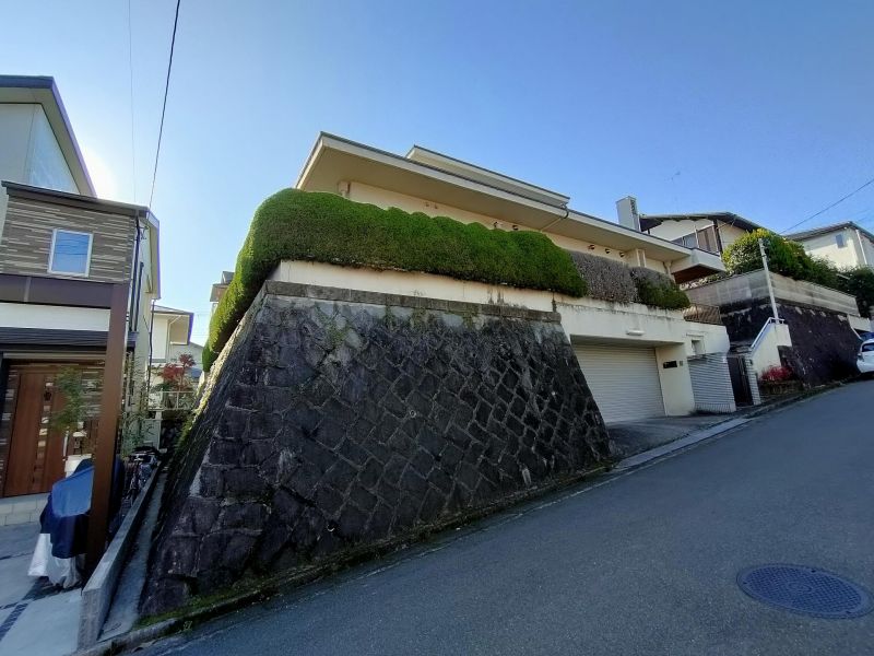 テラスから京都市内が一望出来る豪邸 売買 中古一戸建て 向日市物集女町 自宅にいたまま家探し 京都住まいる不動産