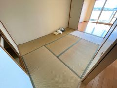 リビングに続きの和室