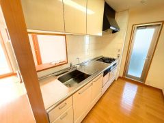 キッチン。綺麗にお使いです。