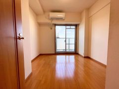 西側洋室5帖
